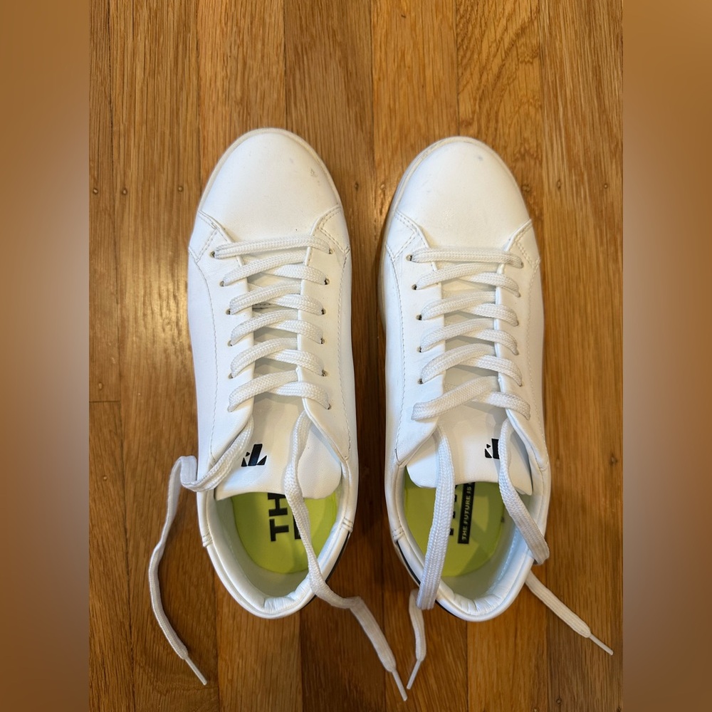 Thousand Fell White Sneakers